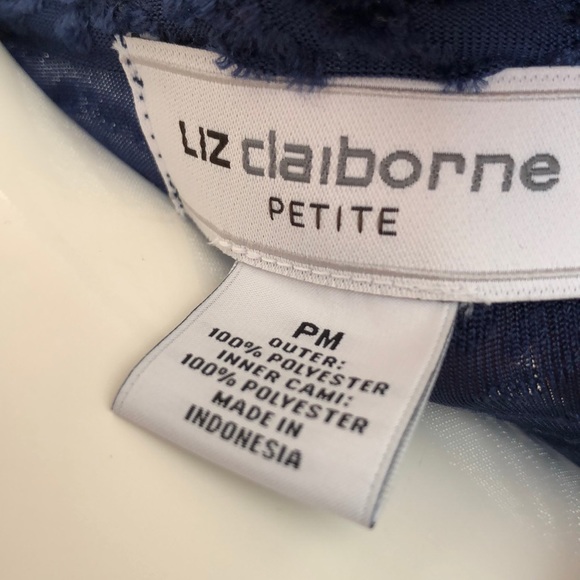 Liz Claiborne 3/4 Sleeve Split Neck Velvet Blouse - Picture 6 of 7